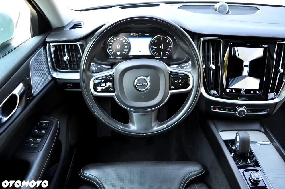 Volvo V60 Cross Country B4 D AWD Geartronic - 18