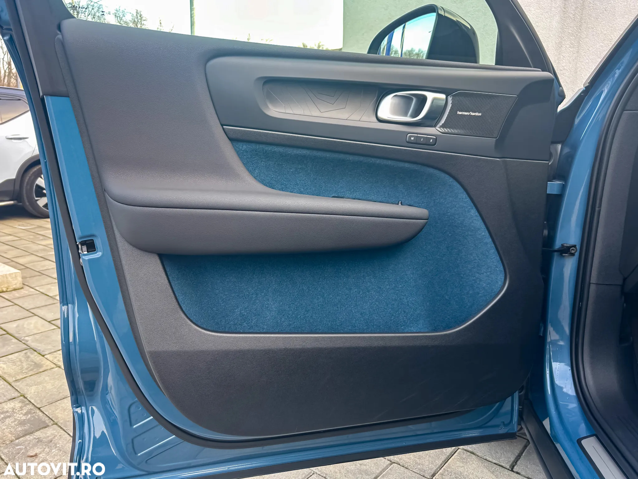 Volvo XC 40 Recharge Single Motor Extended Range RWD Ultimate - 18