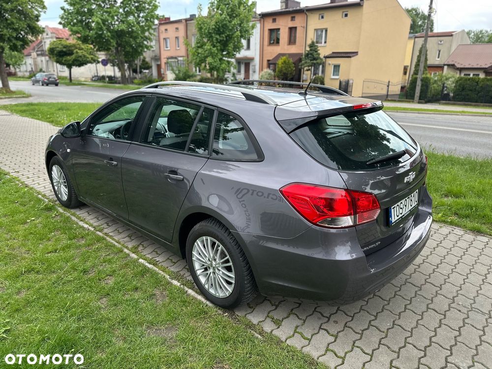 Chevrolet Cruze 1.6 LT - 6