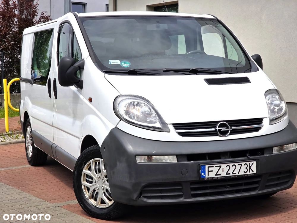 Opel Vivaro - 1