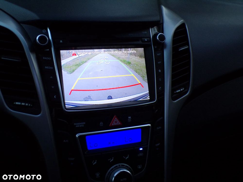 Hyundai i30 blue 1.6 CRDi Classic Navigation - 19