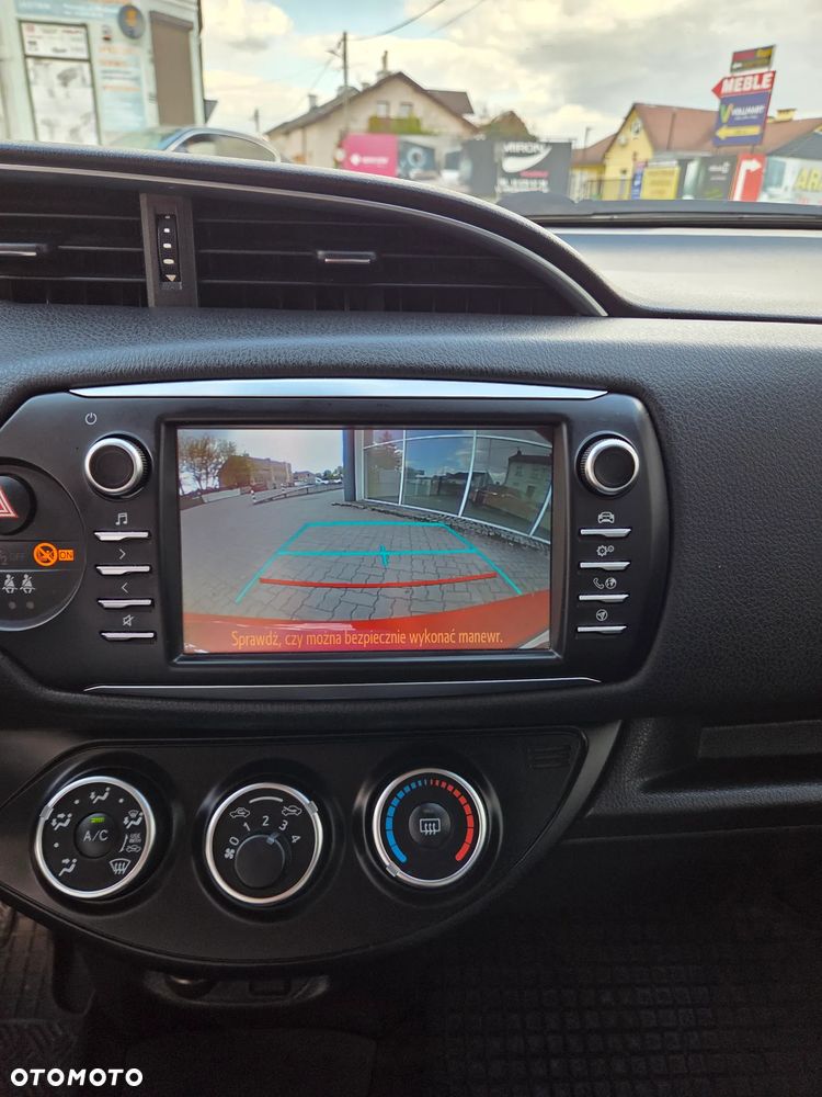 Toyota Yaris 1.0 VVT-i - 11