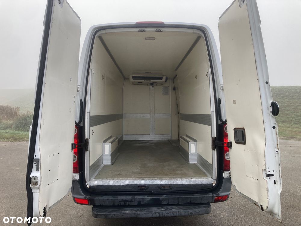 Volkswagen Crafter - 28