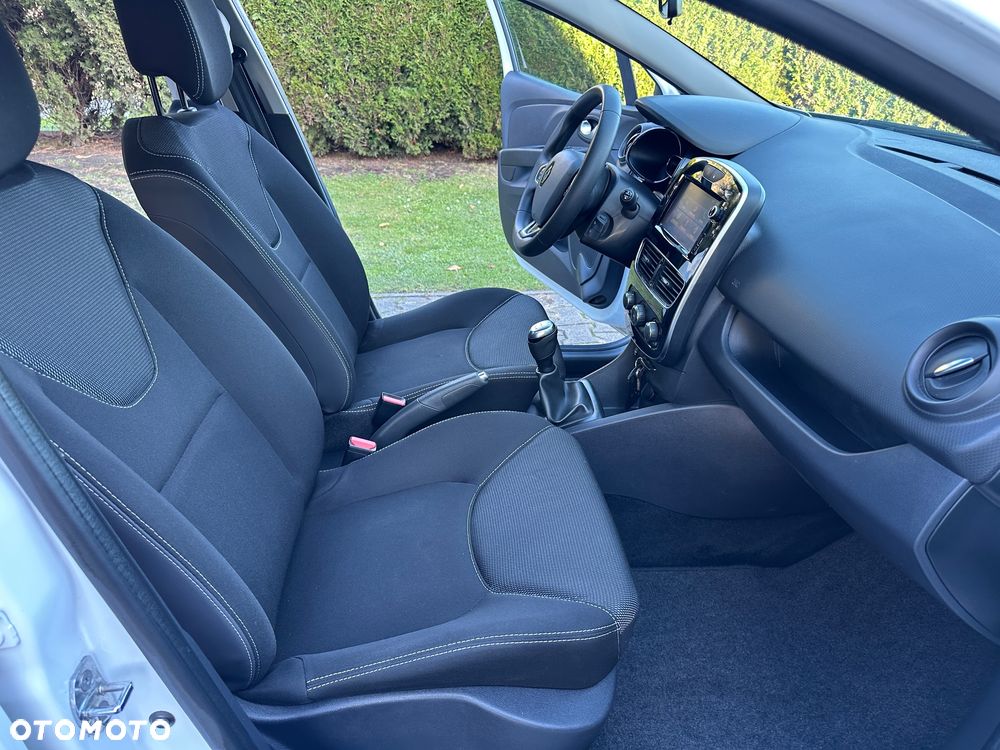 Renault Clio 1.2 16V 75 Limited - 28