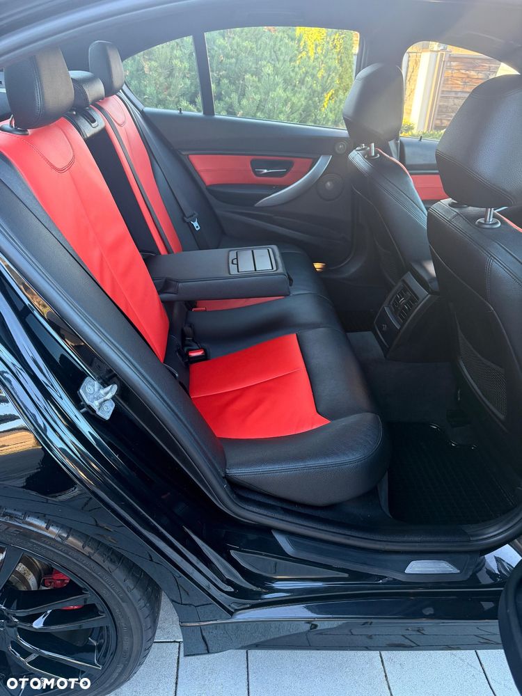 BMW Seria 3 330d M Sport EU6 - 6