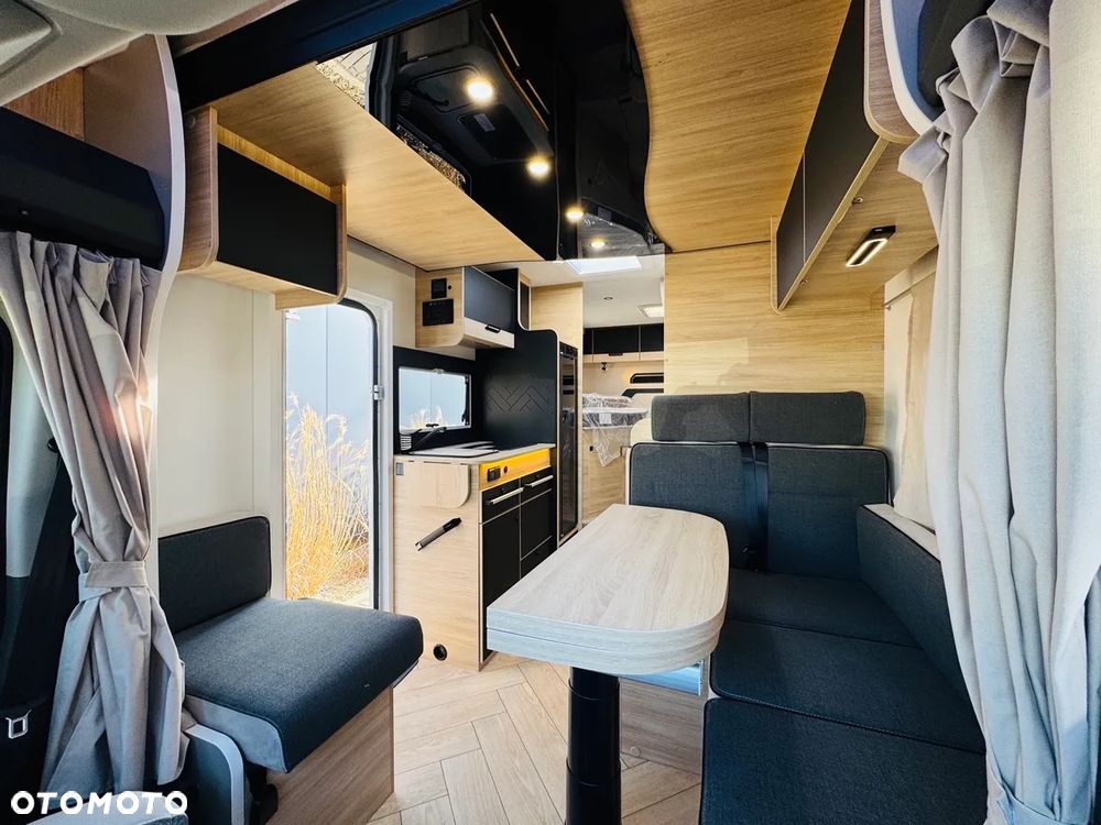 Ford Chausson 627 GA Titanium Line - 14