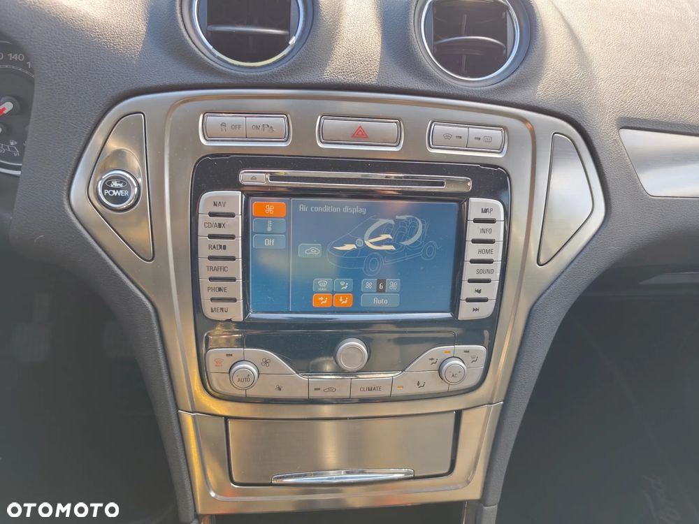 Ford Mondeo 2.0 Titanium X - 24