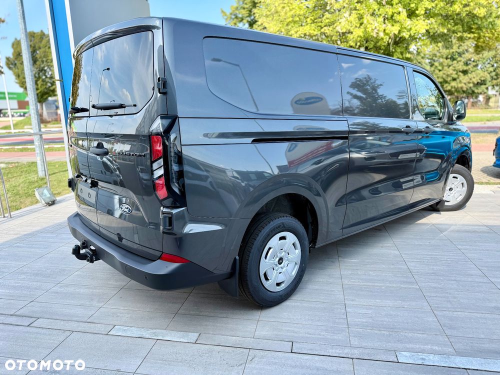 Ford Custom - 5