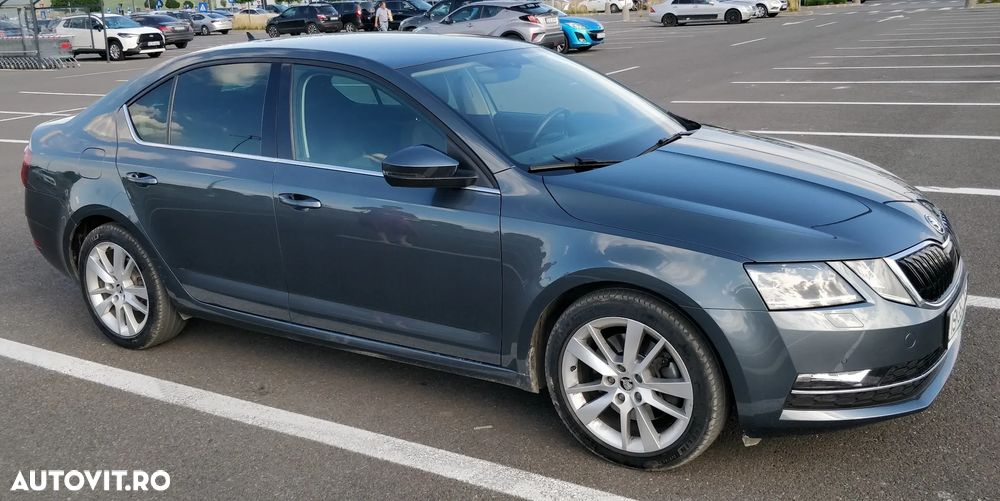 Skoda Octavia 2.0 TDI DSG Style - 3