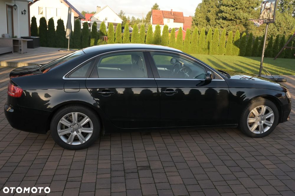 Audi A4 Limousine 2.0 TDI DPF Ambiente - 8