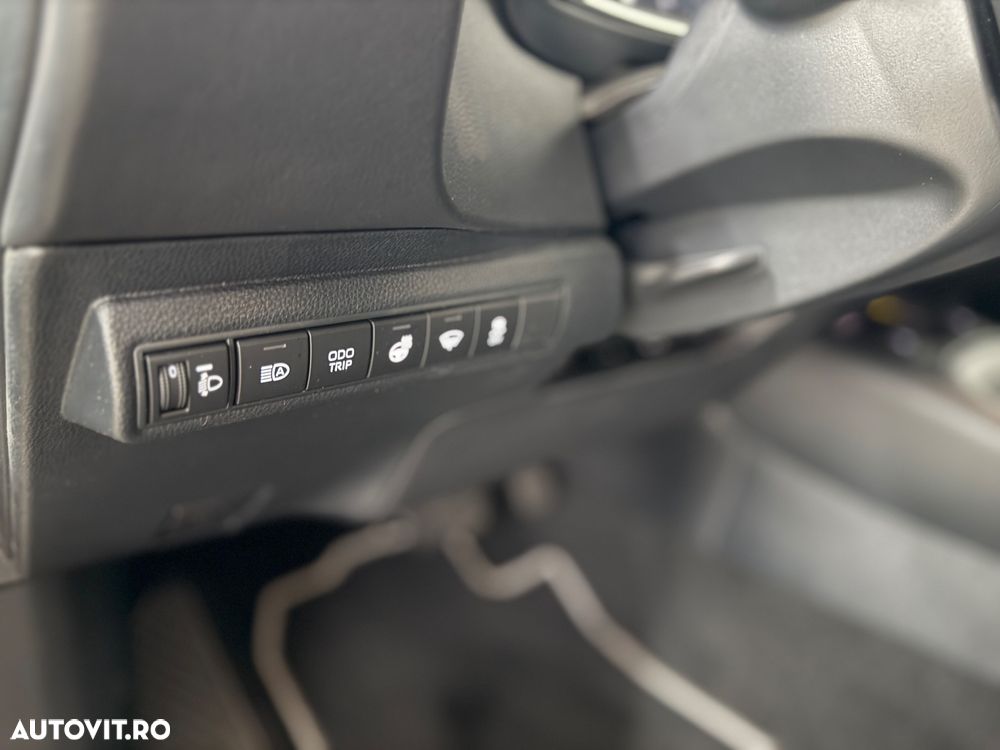 Toyota Corolla 1.8 HEV Dynamic - 14