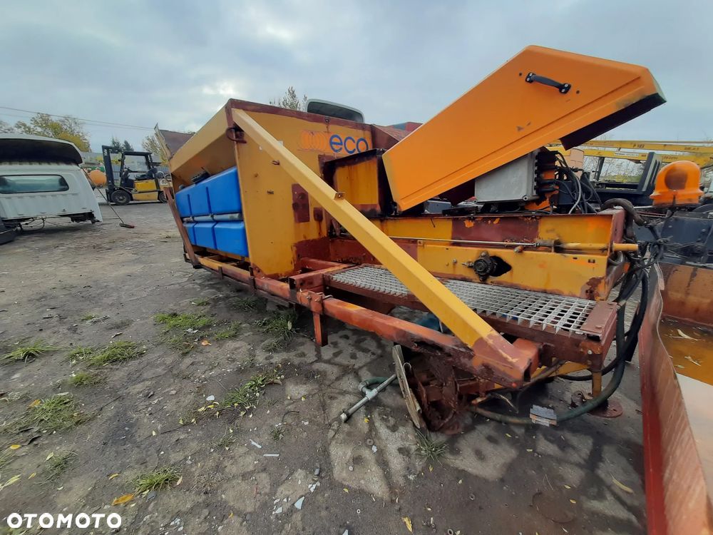 Posypywarka Schmidt ECO 30-36 WTLN 1520