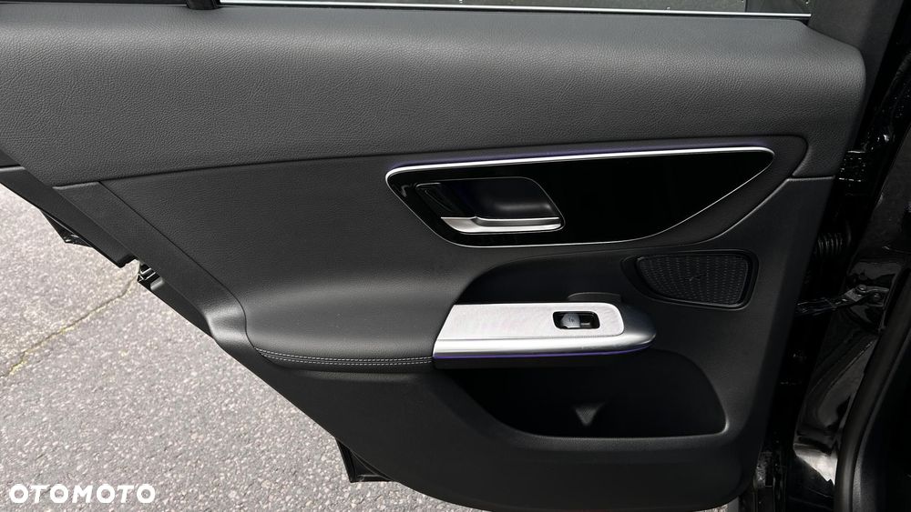 Mercedes-Benz GLC - 27