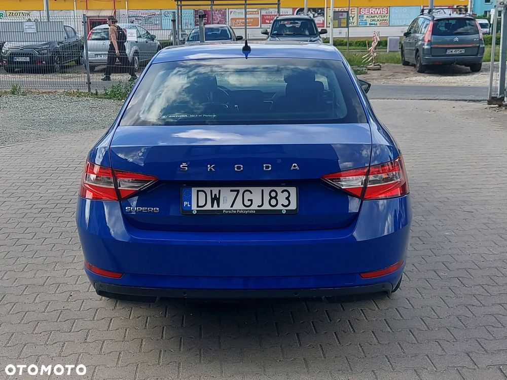 Skoda Superb 1.5 TSI ACT Active DSG - 4