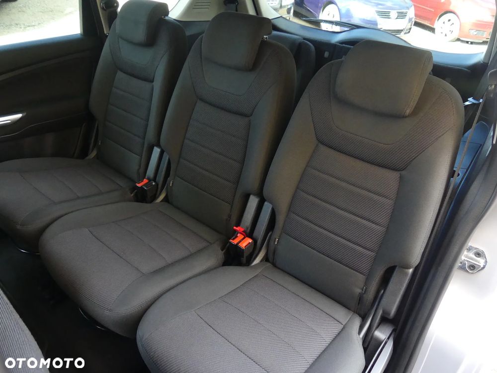 Ford S-Max 2.0 TDCi DPF Trend - 12