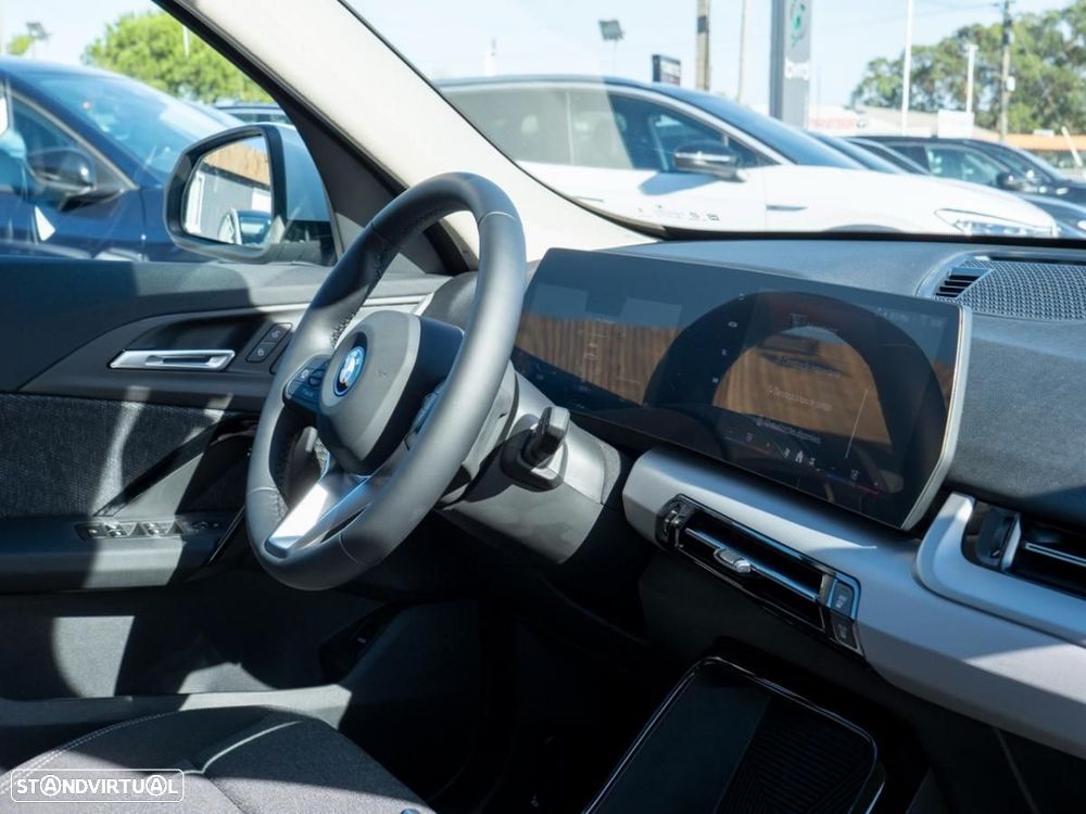 BMW iX1 eDrive20 - 20
