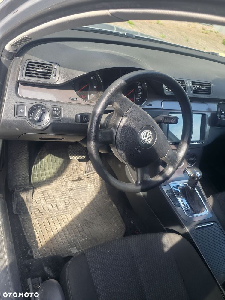 Volkswagen Passat 2.0 TDI Sportline DSG - 10