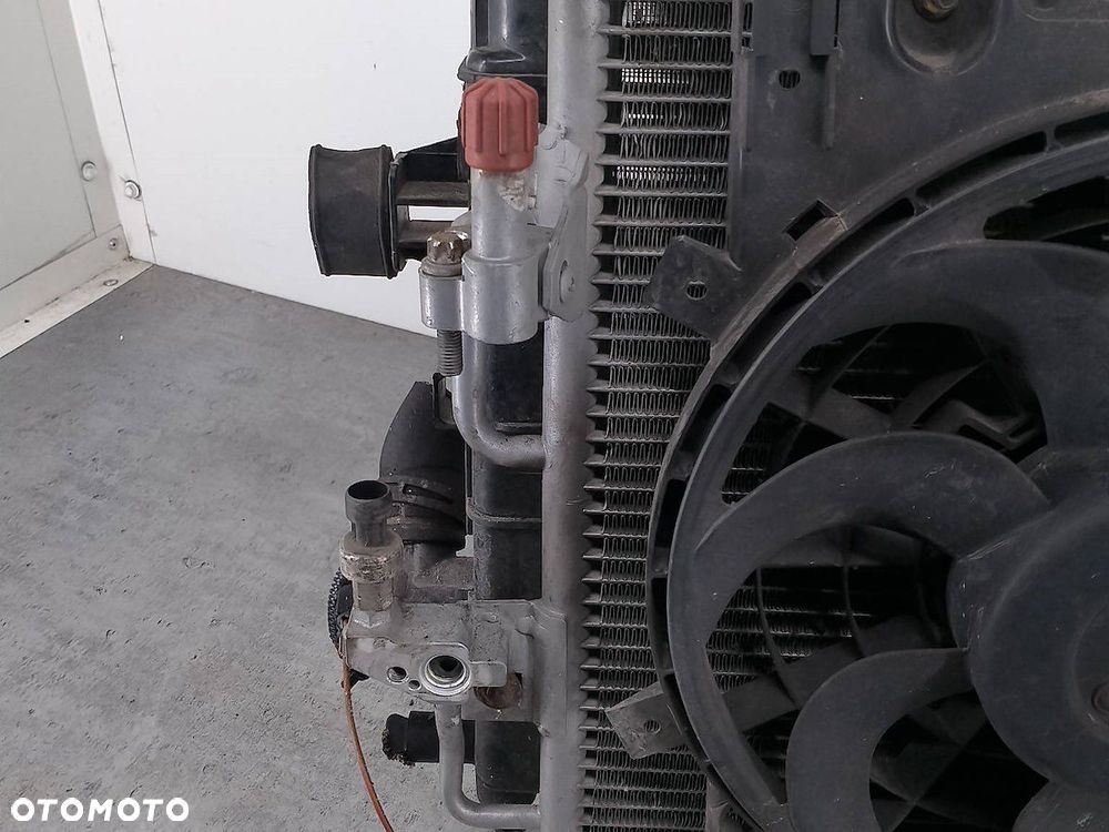 ZESTAW CHŁODNIC Z WENTYLATOREM ASTRA H 24467442 0130303957 13132559 BOSCH - 6