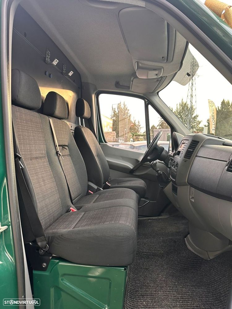 Mercedes-Benz Sprinter 210 CDI/32 - 14