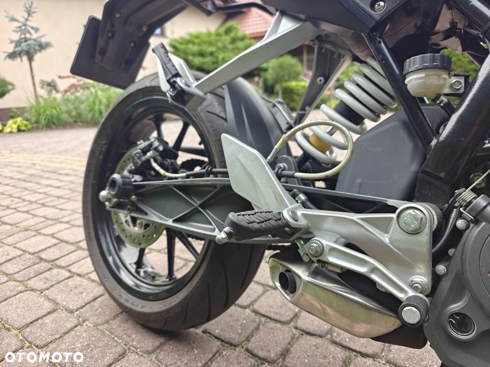 KTM Duke - 21