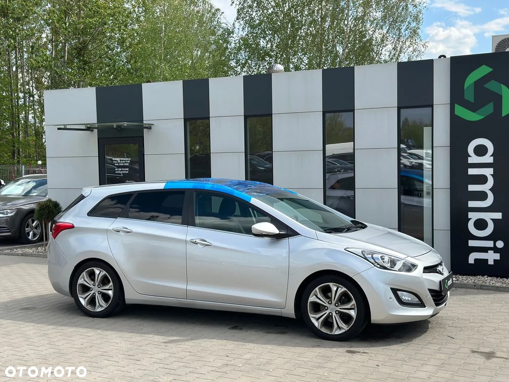 Hyundai i30 blue 1.6 CRDi Trend - 1