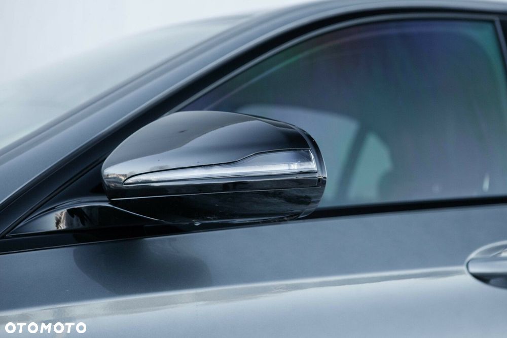 Mercedes-Benz Klasa E 220 d 4-Matic AMG - 16