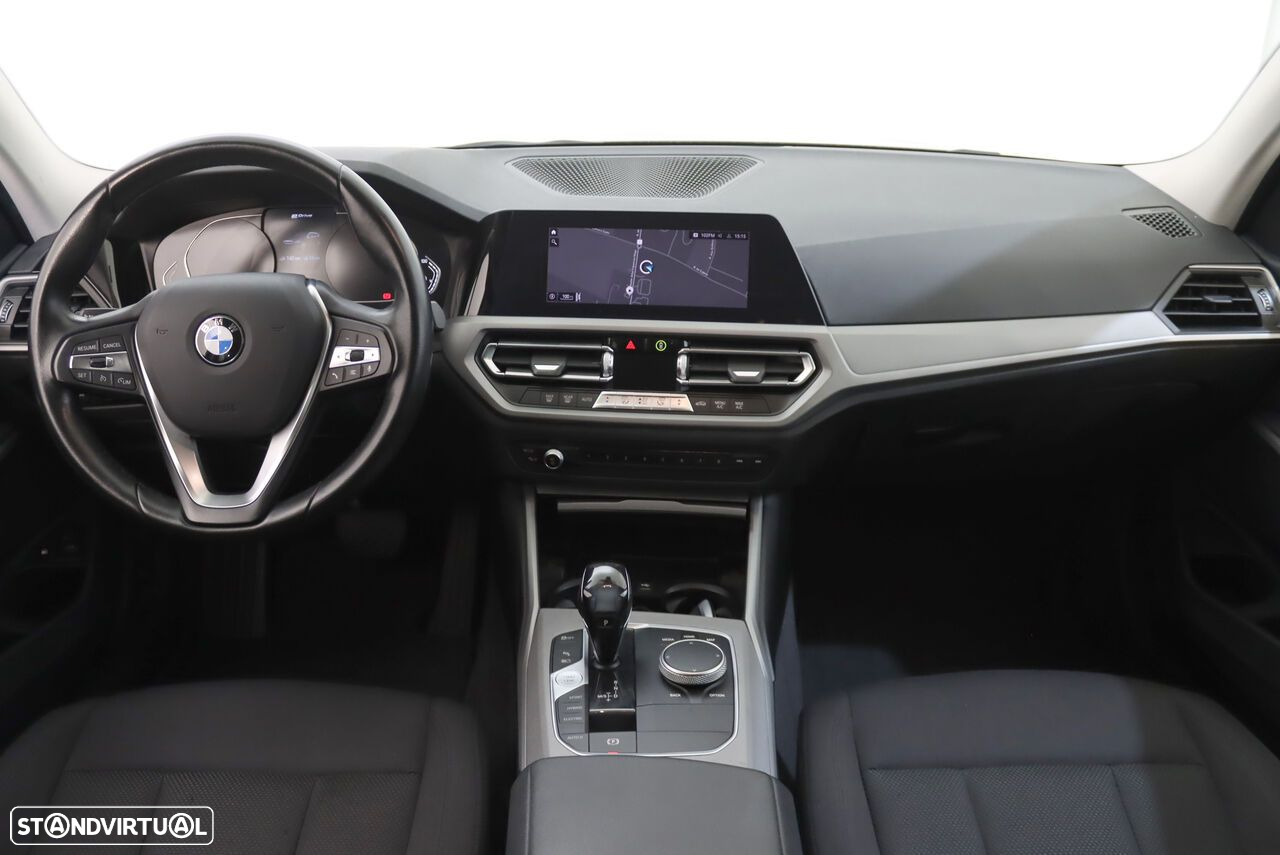BMW 330 e Touring Corporate Edition Auto - 6