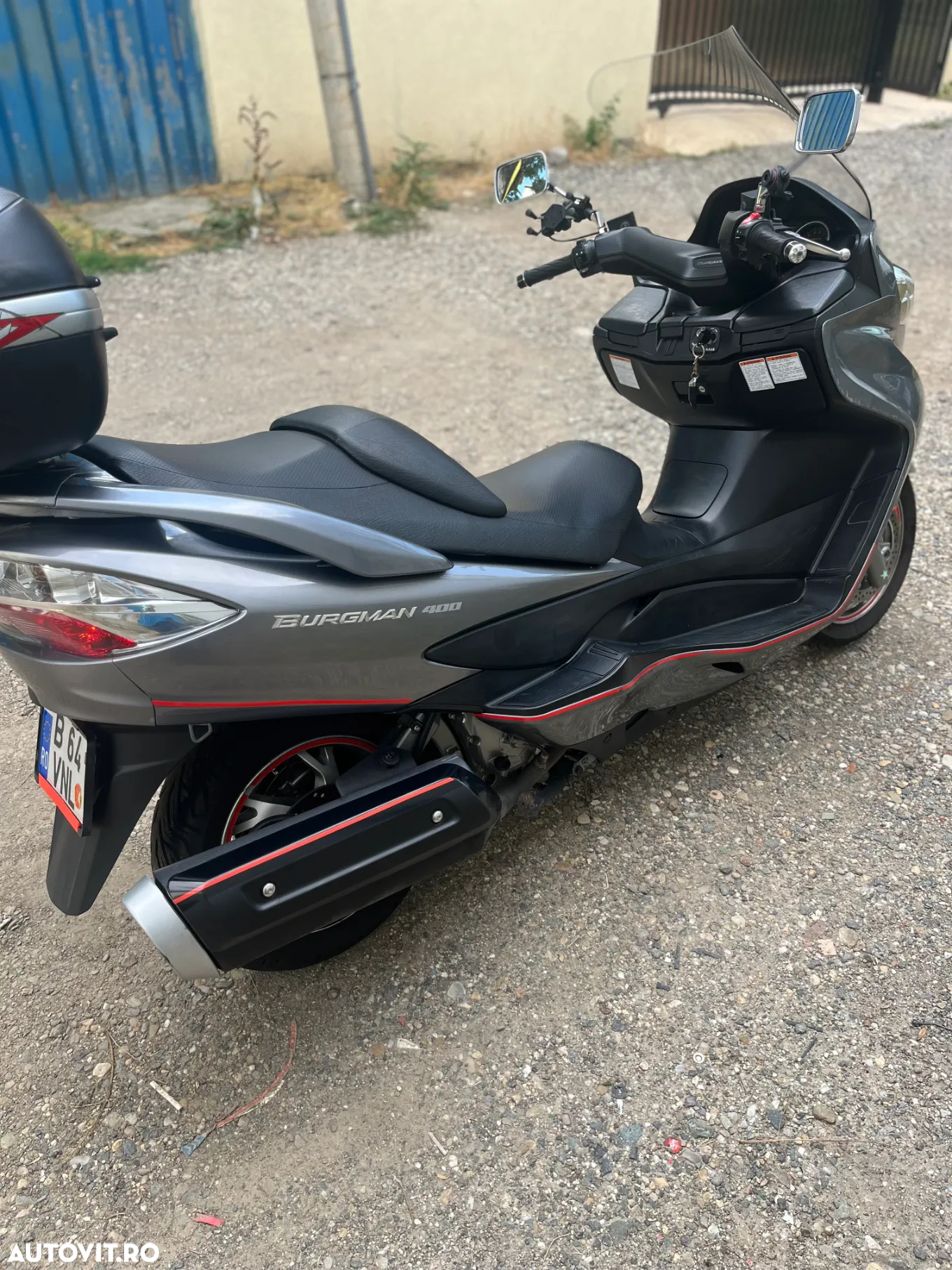 Suzuki AN 400 Burgman - 13