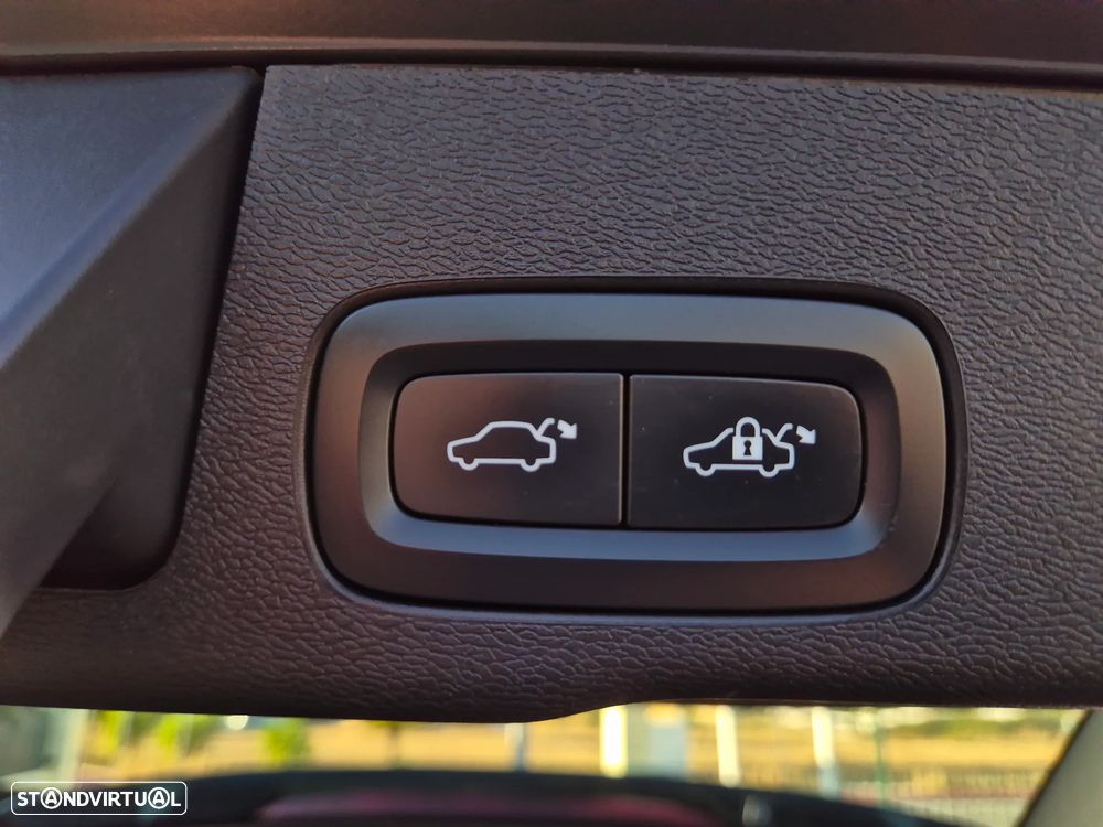 Volvo XC 60 2.0 T8 PHEV Inscription AWD - 58