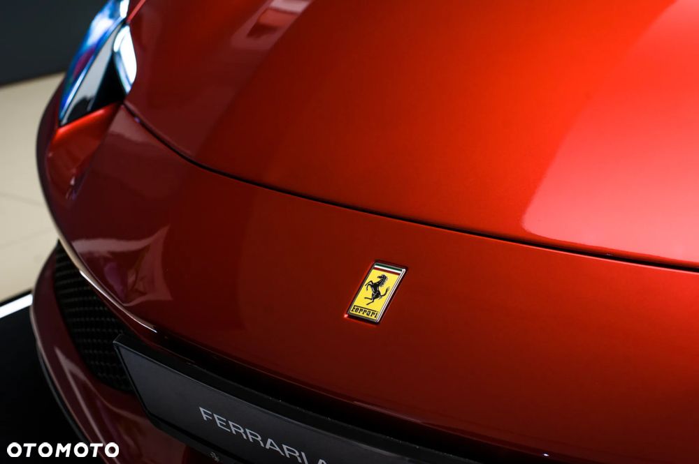 Ferrari 296 GTB - 12