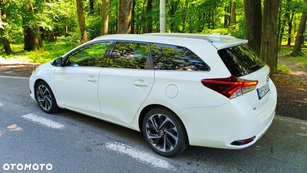 Toyota Auris 1.6 D-4D Comfort - 11