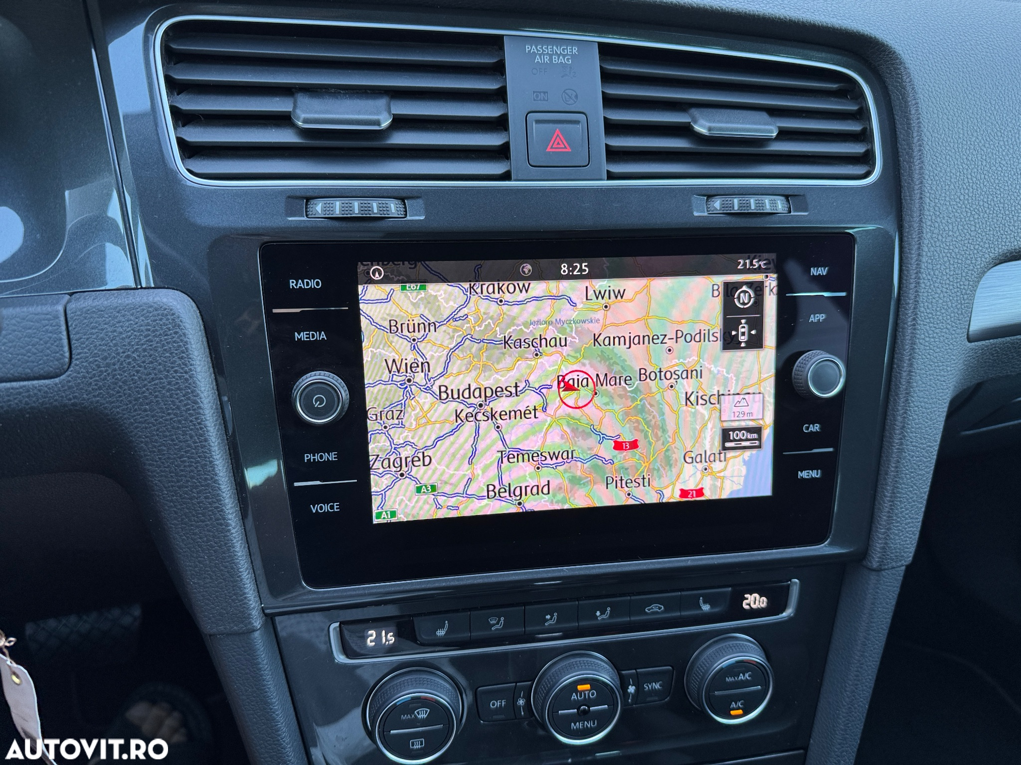 Volkswagen Golf 2.0 TDI DSG Style - 23