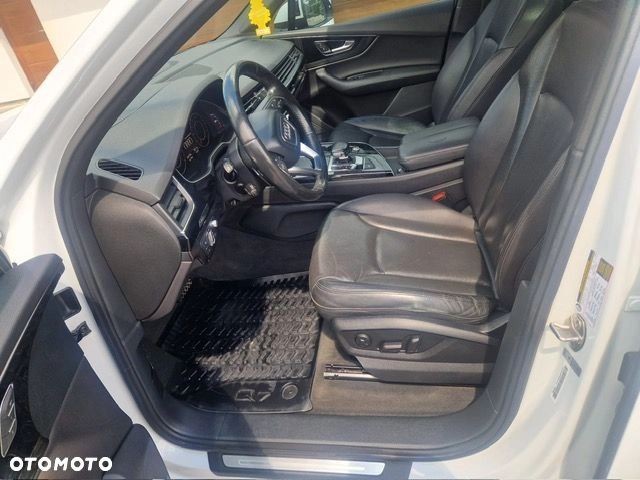 Audi Q7 - 16