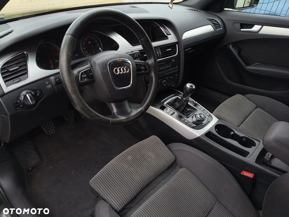 Audi A4 Avant 2.0 TDI - 5