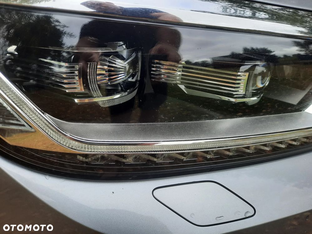 Volkswagen Passat 2.0 TDI SCR Comfortline - 6