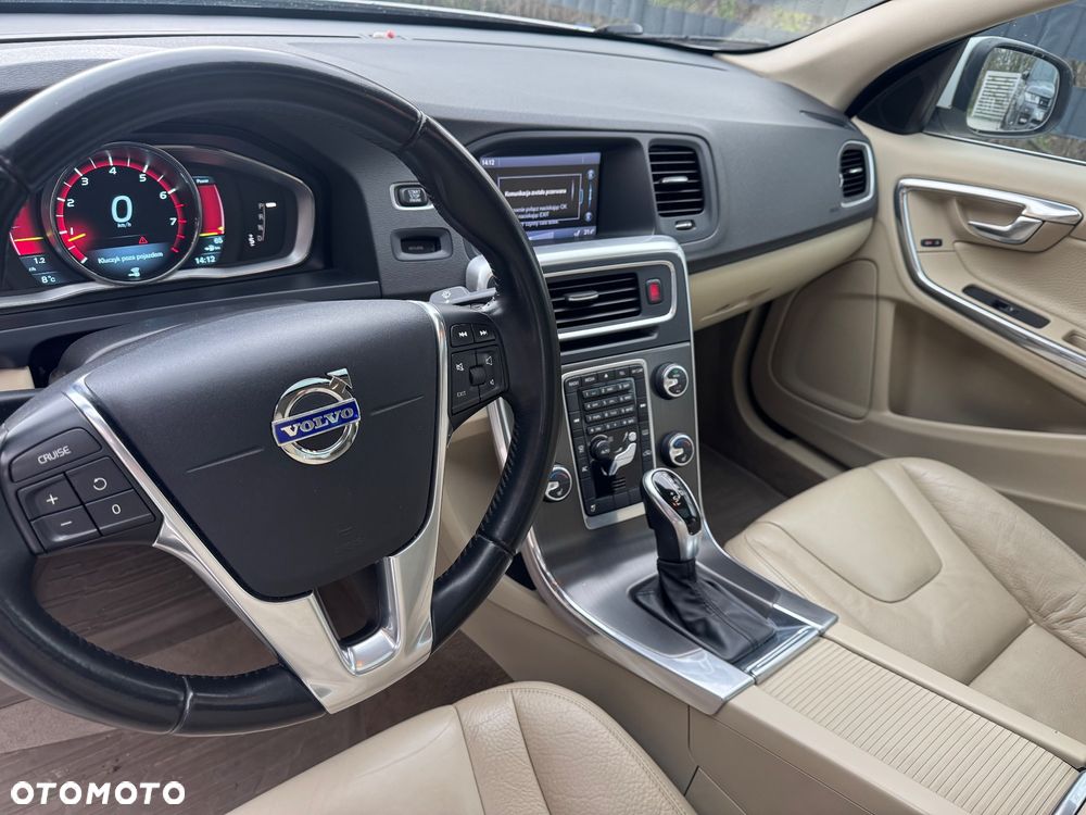 Volvo S60 - 16