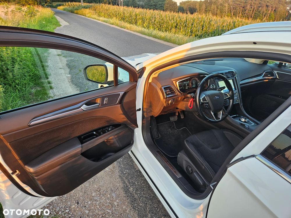 Ford Mondeo 2.0 TDCi STart-Stopp PowerShift-Aut Titanium - 17