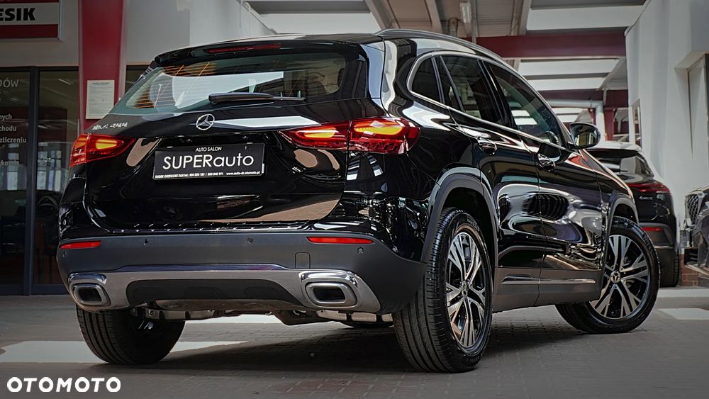 Mercedes-Benz GLA 200 - 10