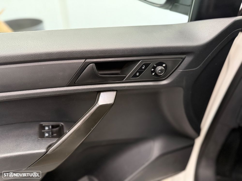 VW Caddy 2.0 TDI - 7
