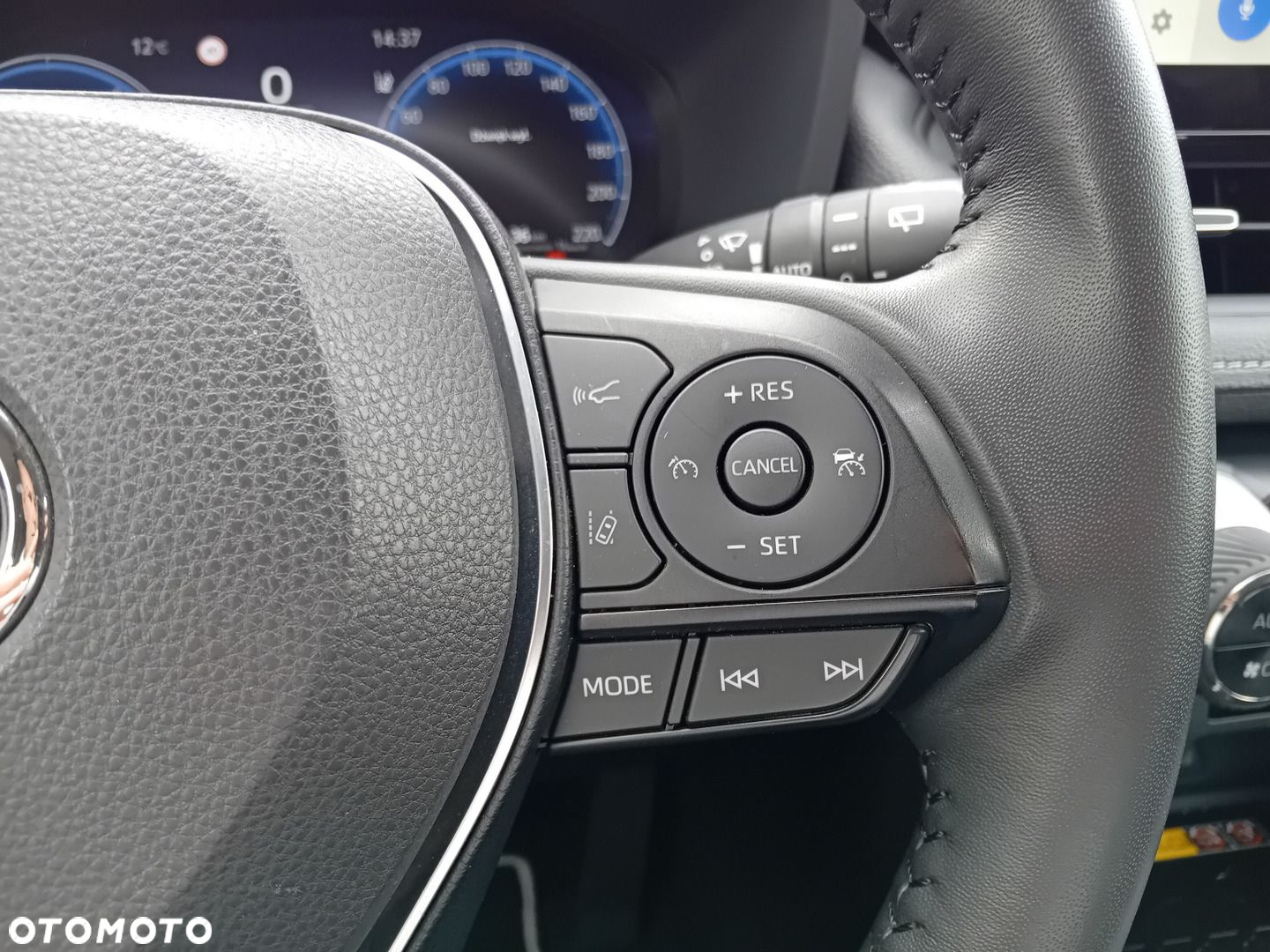 Toyota RAV4 - 16