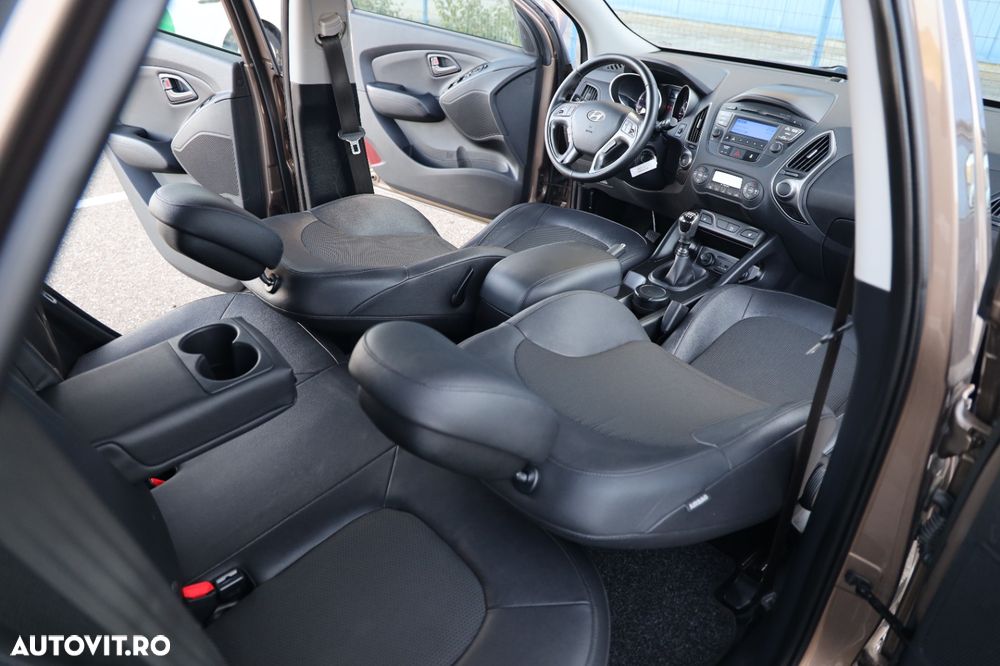 Hyundai ix35 2.0 CRDI 4WD Trend - 25