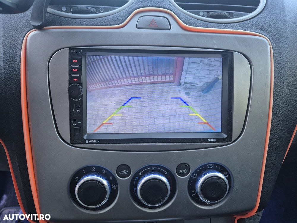 Ford Focus 2.0 TDCI DPF Aut. Style+ - 7