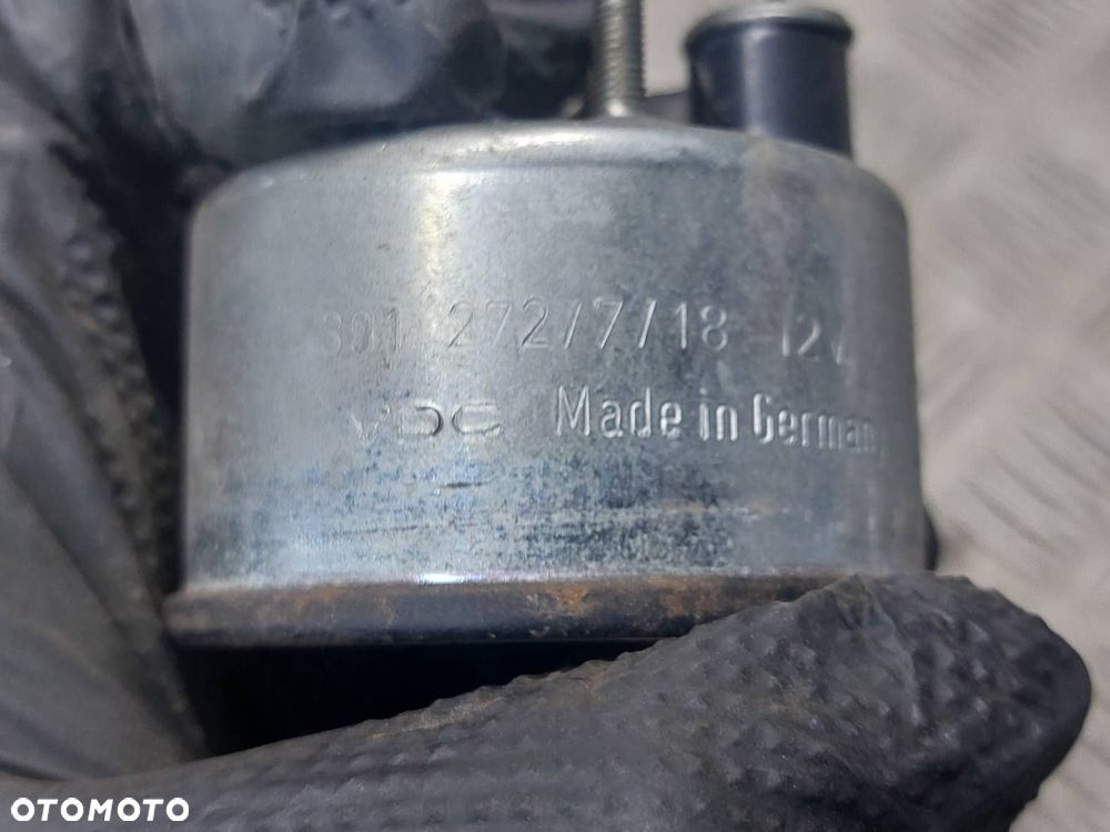 LICZNIK ZEGARY PALIWO TEMPERATURA MERCEDES-BENZ T1 KACZKA 2.4 D - 11
