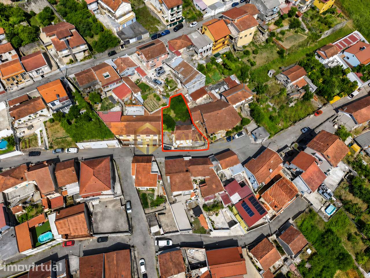 Moradia T3 para Reabilitação em São Pedro da Cova - Grande imagem: 2/13