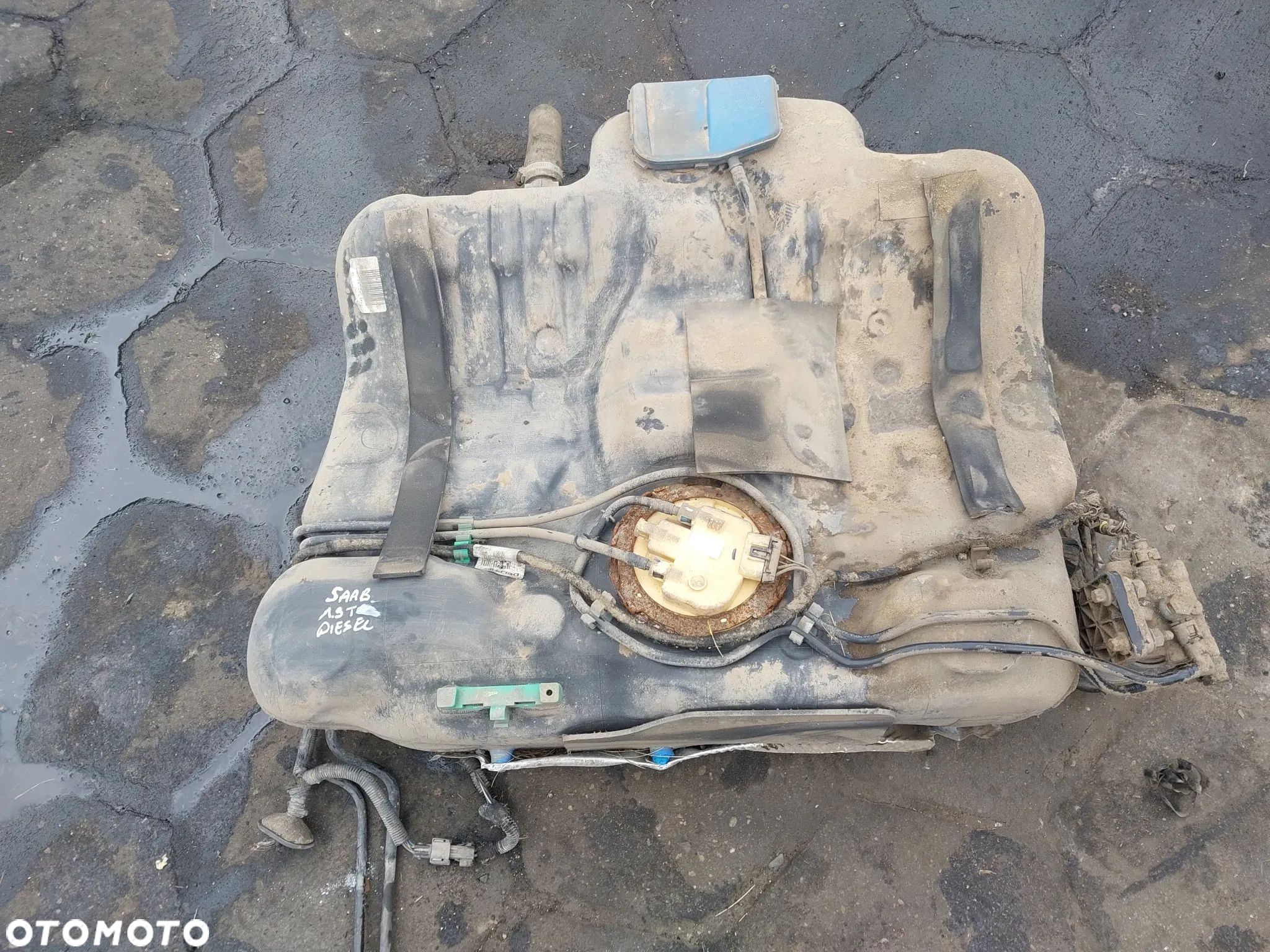 Osprzęt baku zbiornika paliwa Saab 93 Lift ver2 Pompka paliwa przewody paliwa pływak baku zbiornika obudowa filtra paliwa Opel Vectra C 1.9 - 1