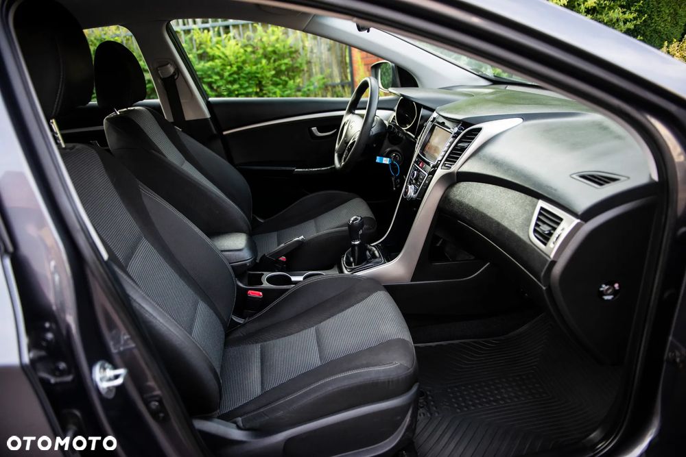 Hyundai i30 1.4 Comfort - 37