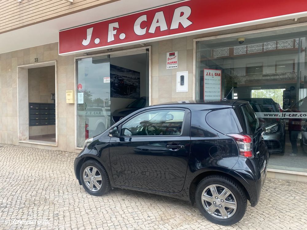 Toyota iQ 1.0 Multidrive + - 4