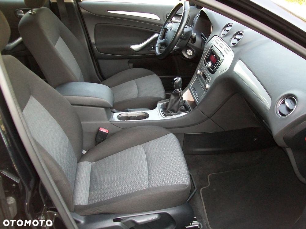 Ford Mondeo 2.0 Trend - 5