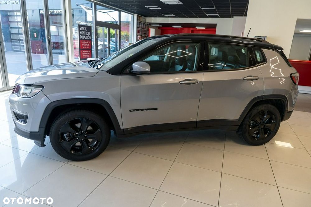 Jeep Compass 1.4 TMair Night Eagle FWD S&S - 5