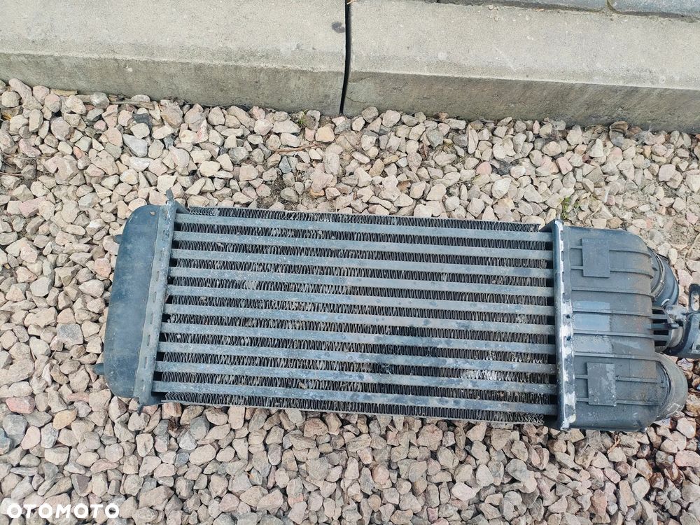 PEUGEOT 207 1,6 HDI chłodnica intercooler 9651184880 - 9